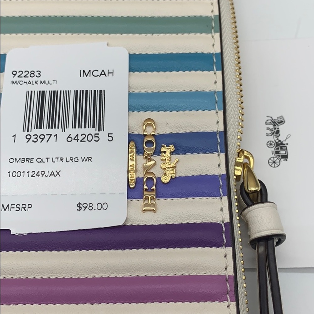COACH LARGE WRISTLET WITH OMBRE QUILTING
IM/CHALK - Picture 13 of 16